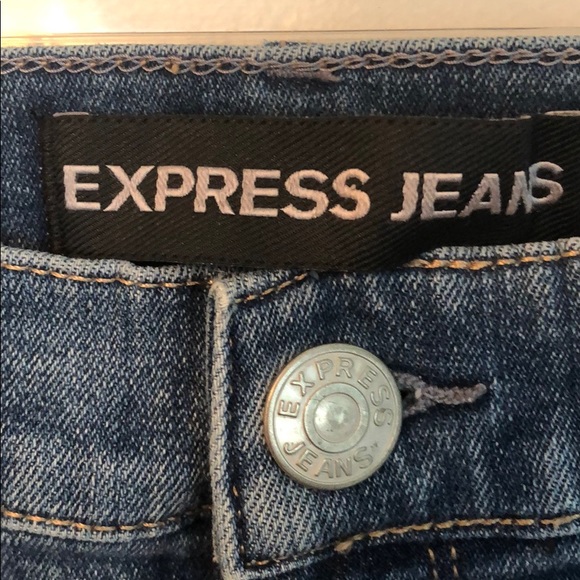 Express mid rise destroyed jeans -regular length - Picture 4 of 6